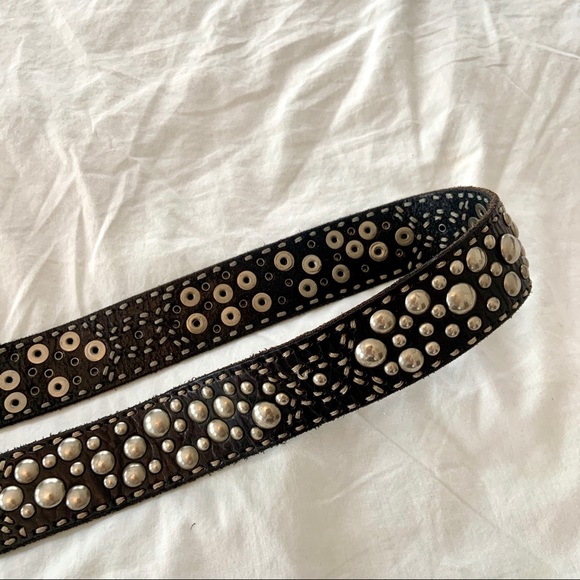 Betsy Johnson Metal Rose Studded Belt - Picture 7 of 7